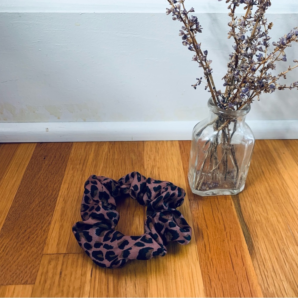 Pink Leopard Print Srunchie Dusty Rose Color Scrunchie Leopard Print Pattern